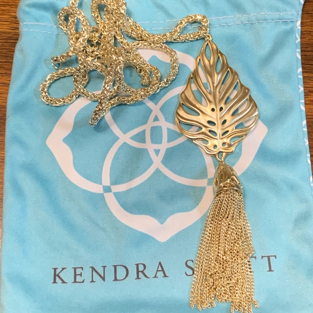 Kendra Scott Keller necklace